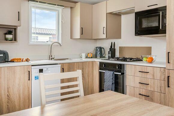 Luxury 3 Bed (Pet) - Green Hill Farm Holiday Village, Landford,  Nr Salisbury