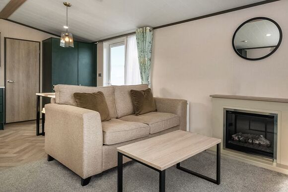 Premium 3 Bed (Pet) - Green Hill Farm Holiday Village, Landford,  Nr Salisbury