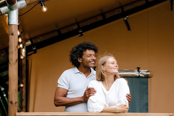 The Woody Safari Tent (Pet) - Green Hill Farm Holiday Village, Landford,  Nr Salisbury