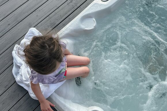 Exclusive Lodge 4 bed HT Pet - Green Hill Farm Holiday Village, Landford,  Nr Salisbury