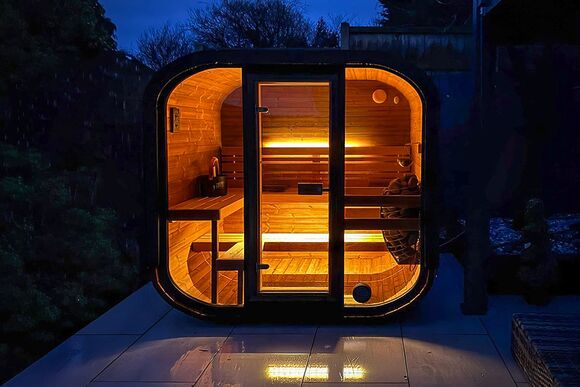 Exclusive 3 bedroom Sauna Lodge sleeps 6 - Green Hill Farm Holiday Village, Landford,  Nr Salisbury