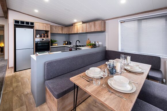 Exclusive 3 bedroom Sauna Lodge sleeps 6 - Green Hill Farm Holiday Village, Landford,  Nr Salisbury