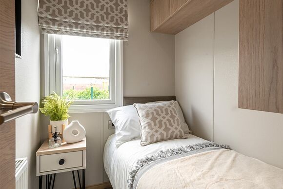 Premium 4 bedroom Holiday Home sleeps 8 - Green Hill Farm Holiday Village, Landford,  Nr Salisbury