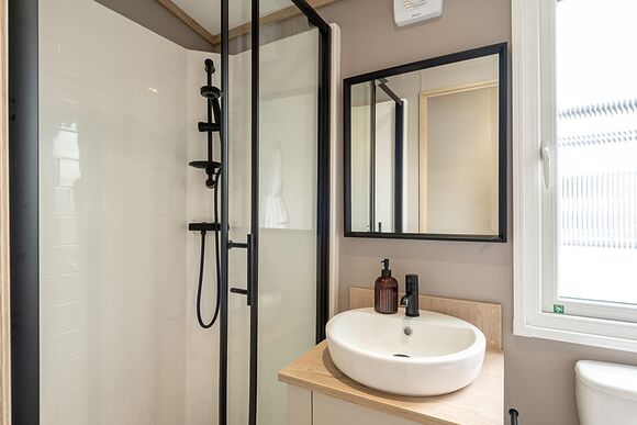 Premium 4 bedroom Holiday Home sleeps 8 - Green Hill Farm Holiday Village, Landford,  Nr Salisbury