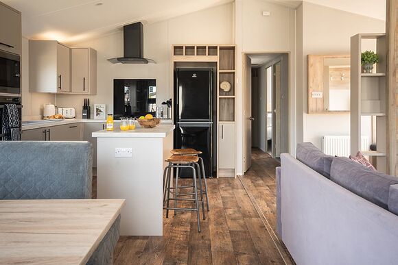 Exclusive 3 bedroom Lodge sleeps 6 - Green Hill Farm Holiday Village, Landford,  Nr Salisbury