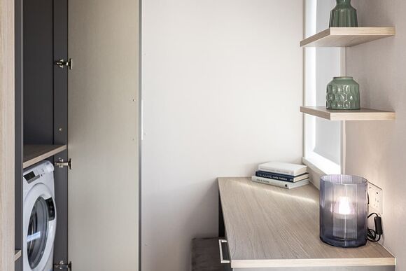 Exclusive 3 bedroom Lodge sleeps 6 - Green Hill Farm Holiday Village, Landford,  Nr Salisbury