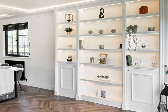 Autograph Hot Tub 2 bed Luxury Lodge sleeps 4 - Green Hill Farm Holiday Village, Landford,  Nr Salisbury