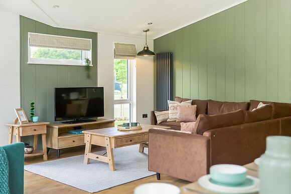 Autograph Glass House Hot Tub 2 Luxury  Slps 4 - Green Hill Farm Holiday Village, Landford,  Nr Salisbury