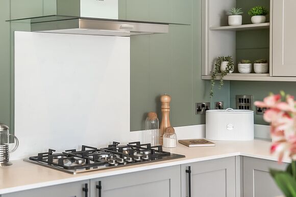 Autograph Glass House Hot Tub 2 Luxury  Slps 4 - Green Hill Farm Holiday Village, Landford,  Nr Salisbury