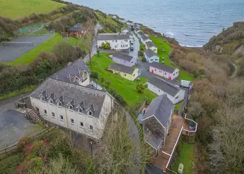 Gilfach Holiday Apartments, Gilfach-Yr-Halen