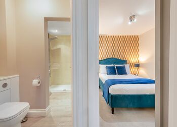 Gilfach Apartment Hot Tub - Gilfach Holiday Apartments, Gilfach-Yr-Halen