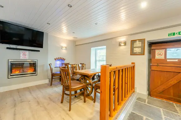 Gilfach Holiday Apartments, Gilfach-Yr-Halen