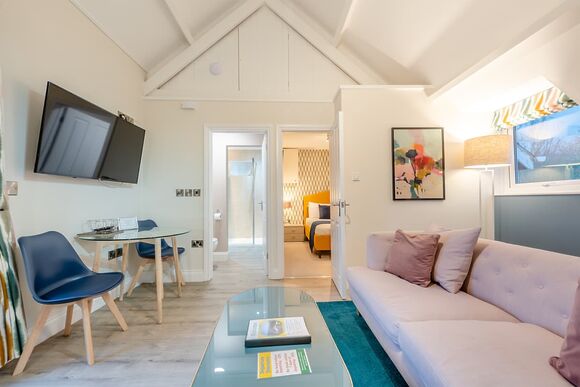 Gilfach Apartment - Gilfach Holiday Apartments, Gilfach-Yr-Halen