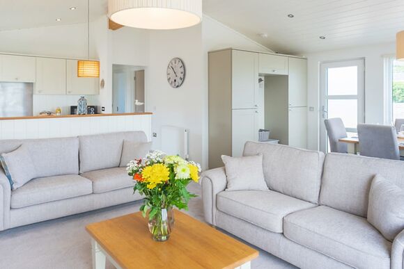 Lookout Lodge - Gimblet Rock, Gimblet Rock, Pwllheli