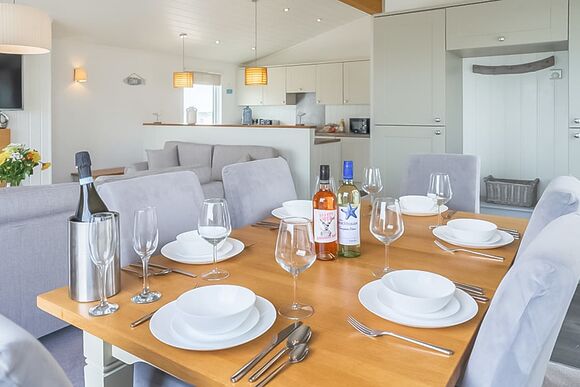 Lookout Lodge - Gimblet Rock, Gimblet Rock, Pwllheli