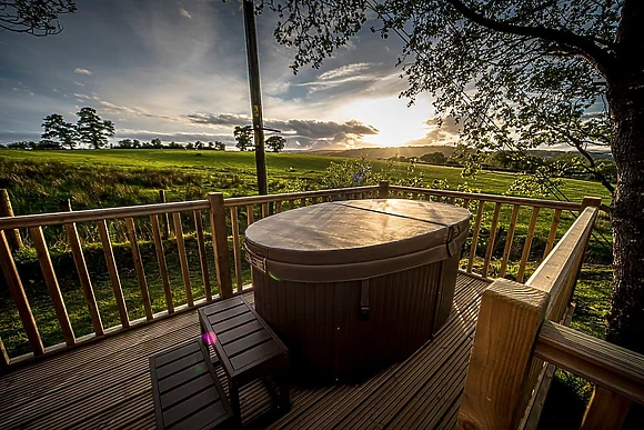 Shepherds Hut Spa 