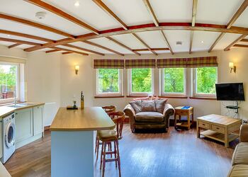 Old Mill Lodge - Glen Clova Lodges, Nr Kirriemuir
