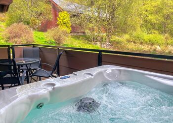 Hideaway Lodge - Glen Clova Lodges, Nr Kirriemuir