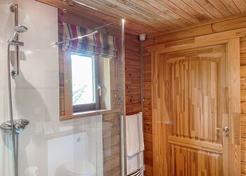 Hideaway Lodge - Glen Clova Lodges, Nr Kirriemuir