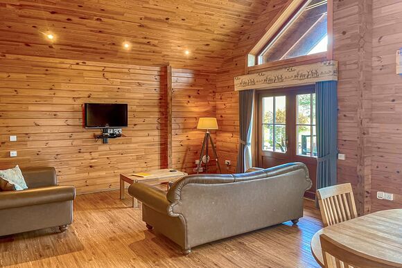 Clova Lodge - Glen Clova Lodges, Nr Kirriemuir