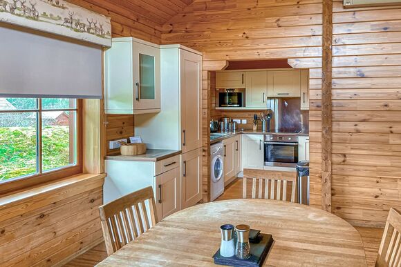 Clova Lodge - Glen Clova Lodges, Nr Kirriemuir