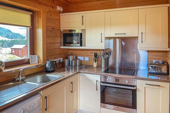 Clova Lodge - Glen Clova Lodges, Nr Kirriemuir