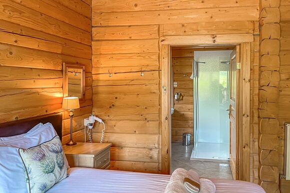 Glen Lodge - Glen Clova Lodges, Nr Kirriemuir