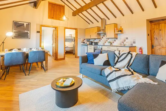 Glan Morfa Lodge Retreat, Llangafo