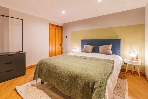 Glan Morfa Lodge Retreat, Llangafo