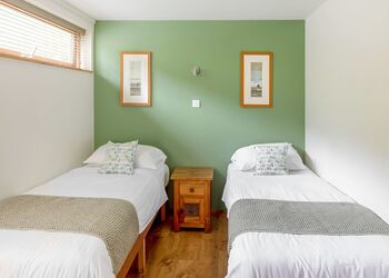 Golden Oak 2 Bed Pet Free - Glentress Forest, Peebles