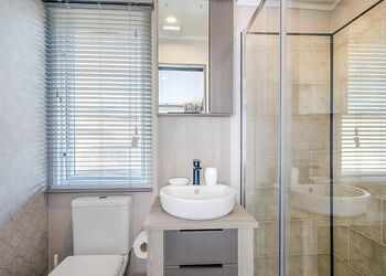 Windermere Lodge - Green Meadows Country Park, Blackford