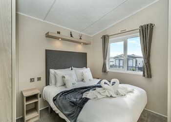 Coniston Lodge - Green Meadows Country Park, Blackford