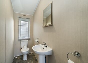 Coniston Lodge - Green Meadows Country Park, Blackford