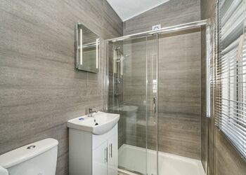 Athena Couples VIP Pet - Green Meadows Country Park, Blackford