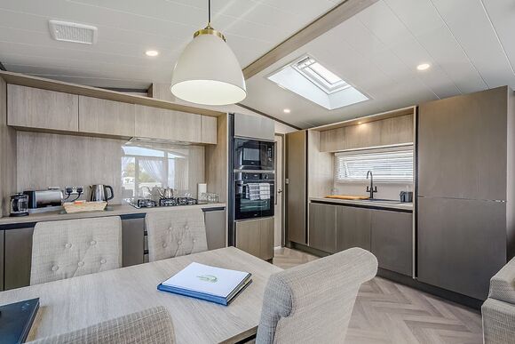 Windermere Lodge - Green Meadows Country Park, Blackford