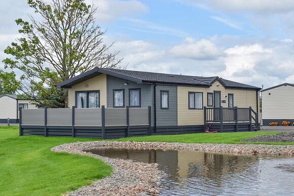 Ullswater Executive Lodge (Pet Friendly) - Green Meadows Country Park, Blackford
