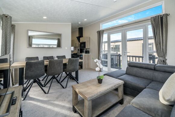 Coniston Lodge - Green Meadows Country Park, Blackford