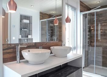 Luxury 1 bed Hot Tub Lodge (Pet) - Drimsynie Holiday Village, Lochgoilhead, on the Drimsynie Estate, Argyll