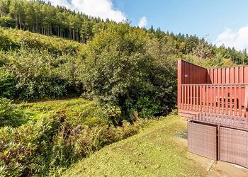 Classic 3 bed Hot Tub Lodge (Pet) - Drimsynie Holiday Village, Lochgoilhead, on the Drimsynie Estate, Argyll