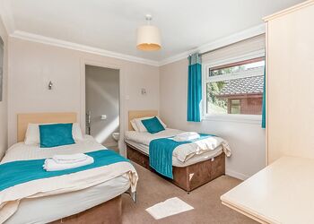 Lapwing Premier Spa Lodge