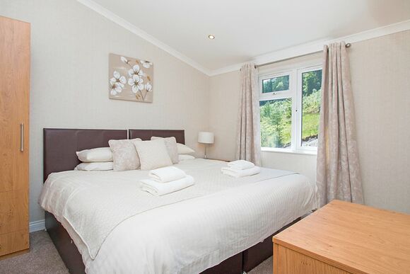 Platinum Albatross Spa Lodge