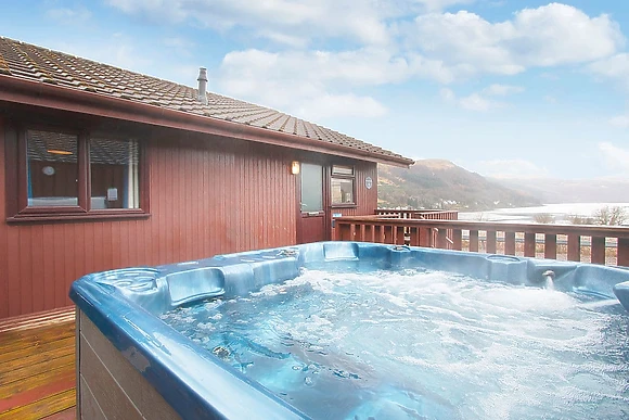 Ptarmigan Premier Hot Tub Lodge 