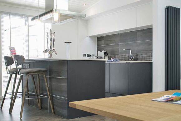 Luxury 1 bed Hot Tub Lodge (Pet) - Drimsynie Holiday Village, Lochgoilhead, on the Drimsynie Estate, Argyll