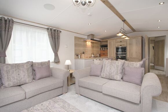 Platinum Caravan 3 (Pet) - Drimsynie Holiday Village, Lochgoilhead, on the Drimsynie Estate, Argyll