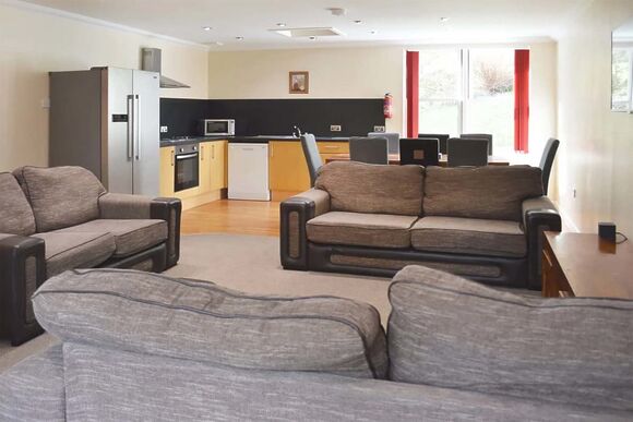 Drimsynie Apartment Hot Tub (Pet) - Drimsynie Holiday Village, Lochgoilhead, on the Drimsynie Estate, Argyll