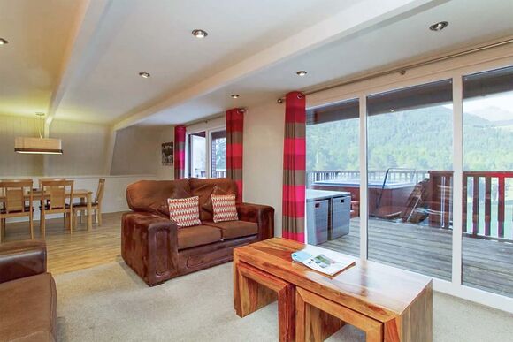 Scandinavian 2 Bed Hot Tub Lodge (Pet) - Drimsynie Holiday Village, Lochgoilhead, on the Drimsynie Estate, Argyll