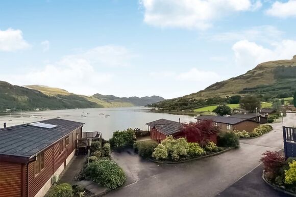 Luxury 2 Bed Lodge (Pet) - Drimsynie Holiday Village, Lochgoilhead, on the Drimsynie Estate, Argyll