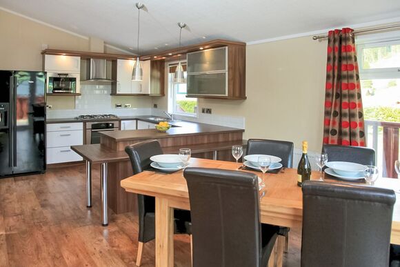 Typical Albatross 3 Spa Lodge