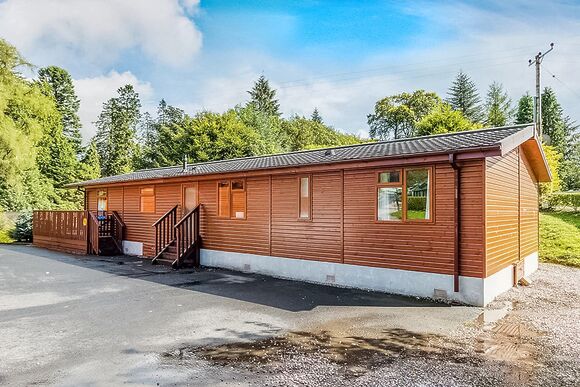 Luxury 4 bed Hot Tub Lodge (Pet) - Drimsynie Holiday Village, Lochgoilhead, on the Drimsynie Estate, Argyll