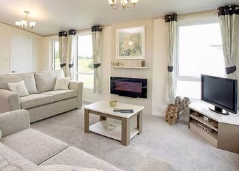 6 Berth Luxury Lodge with Hot Tub Pet - Golden Sands Holiday Park Rhyl, Kinmel Bay, Rhyl